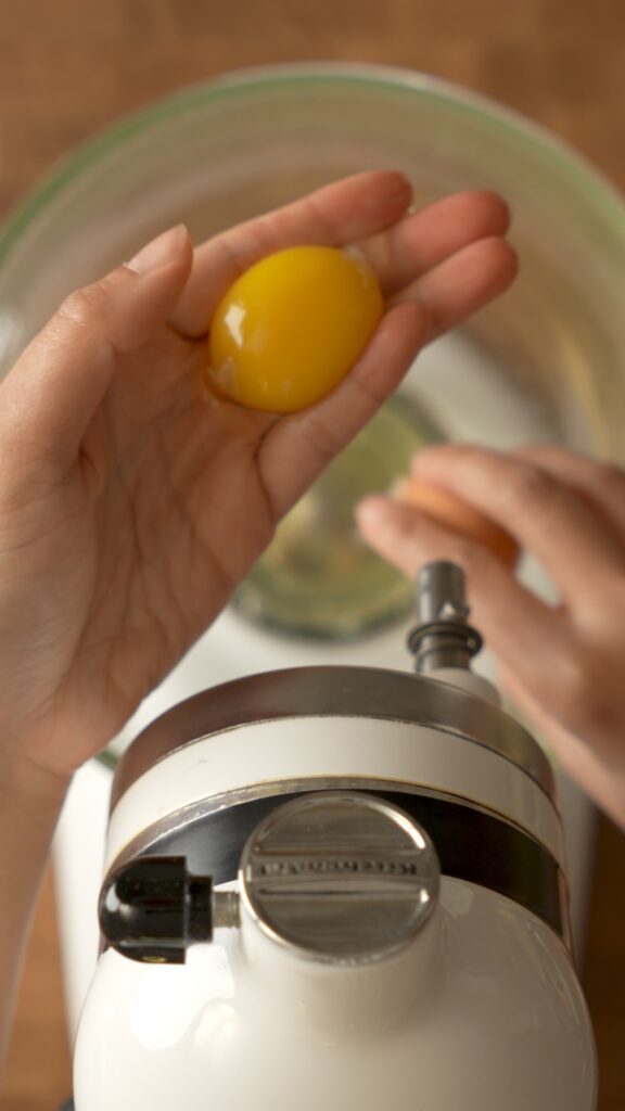 separating egg yolks from whites