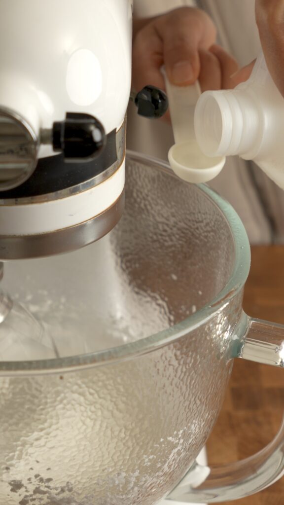 adding vinegar after soft peaks